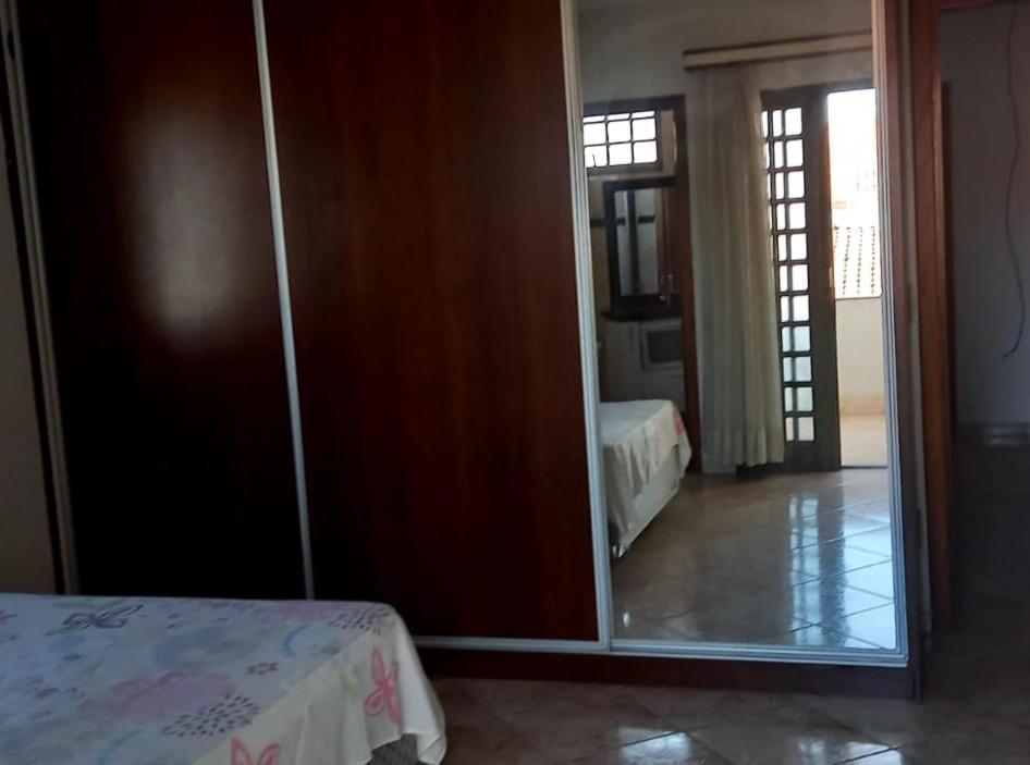 Suites Economy Uberlandia Luaran gambar