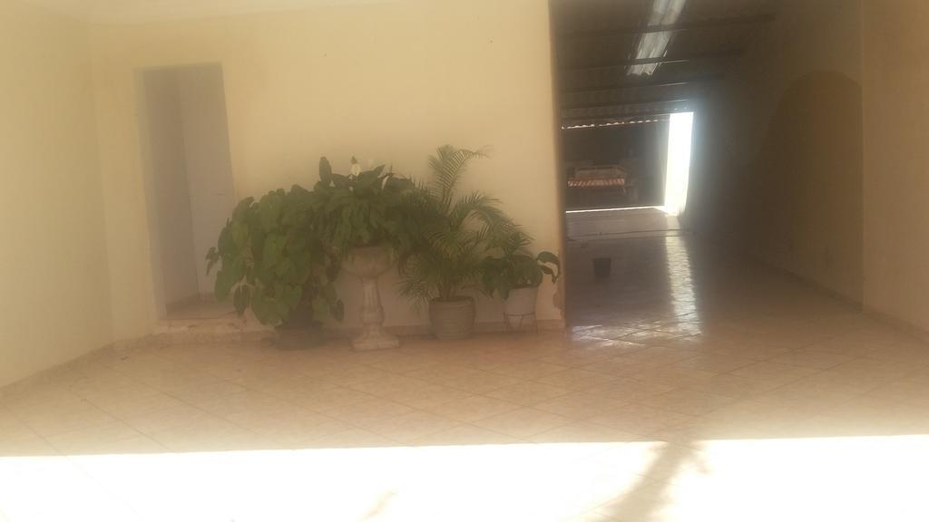 Suites Economy Uberlandia Luaran gambar